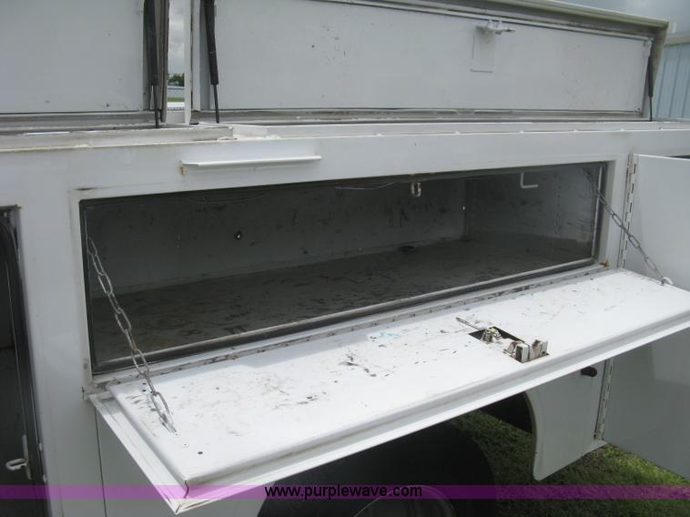 image for item K8692 2008 Ford F350 Super Duty XL utility truck