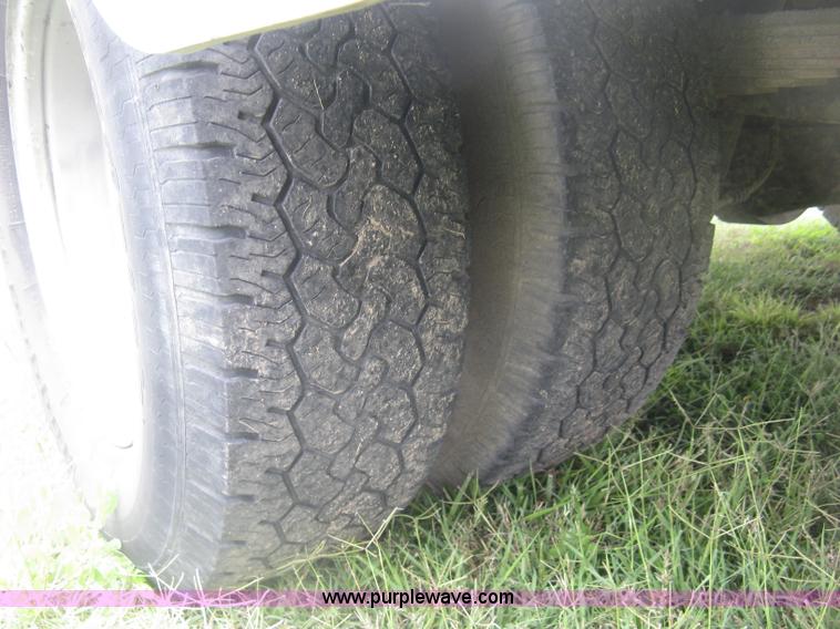 image for item K8692 2008 Ford F350 Super Duty XL utility truck