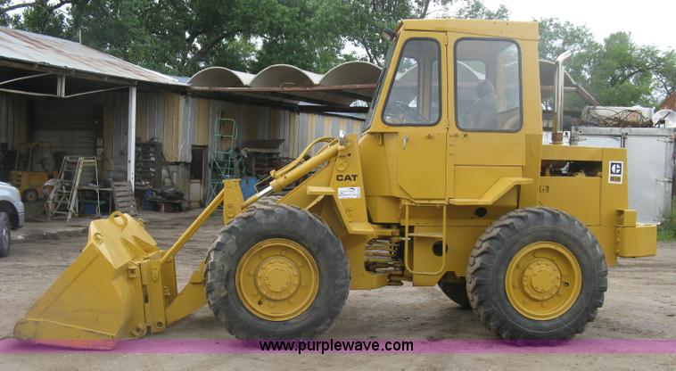 image for item K8696 1980 Caterpillar 910 wheel loader