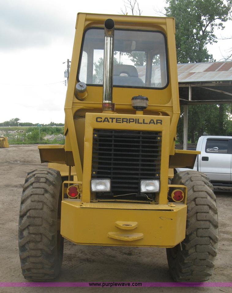 image for item K8696 1980 Caterpillar 910 wheel loader
