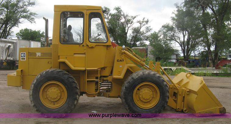 image for item K8696 1980 Caterpillar 910 wheel loader