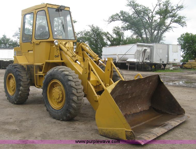 image for item K8696 1980 Caterpillar 910 wheel loader