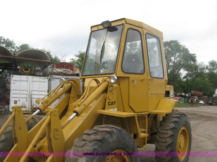 image for item K8696 1980 Caterpillar 910 wheel loader