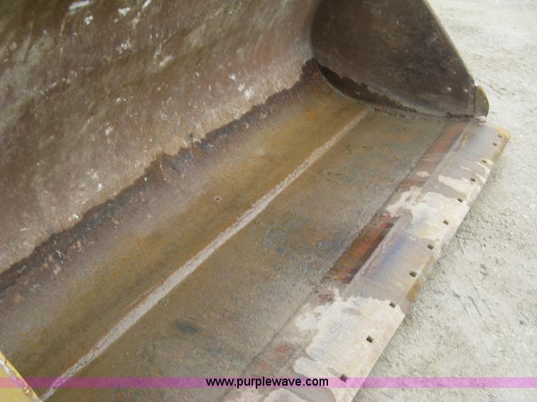 image for item K8696 1980 Caterpillar 910 wheel loader