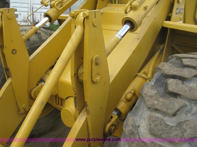 image for item K8696 1980 Caterpillar 910 wheel loader