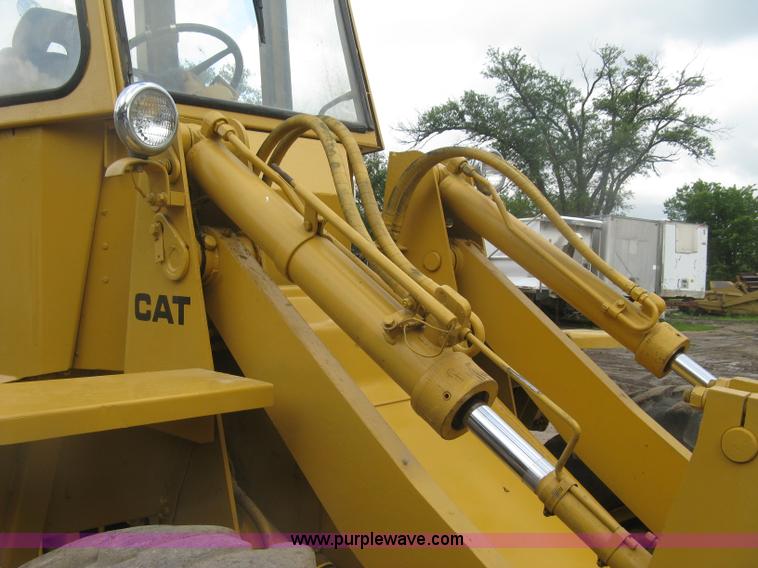 image for item K8696 1980 Caterpillar 910 wheel loader