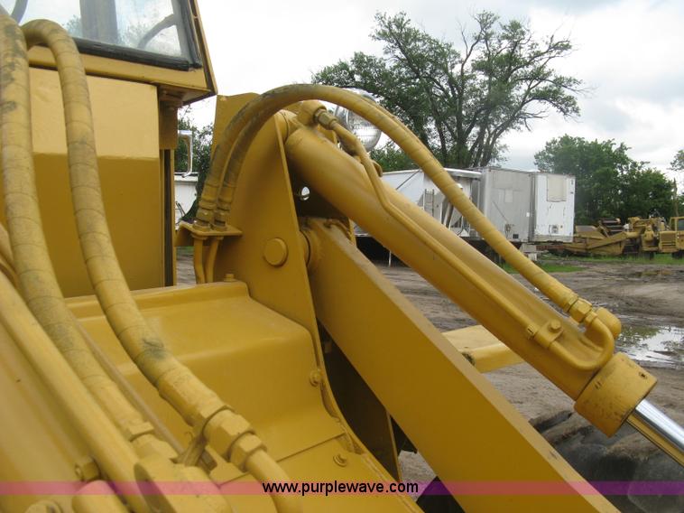 image for item K8696 1980 Caterpillar 910 wheel loader