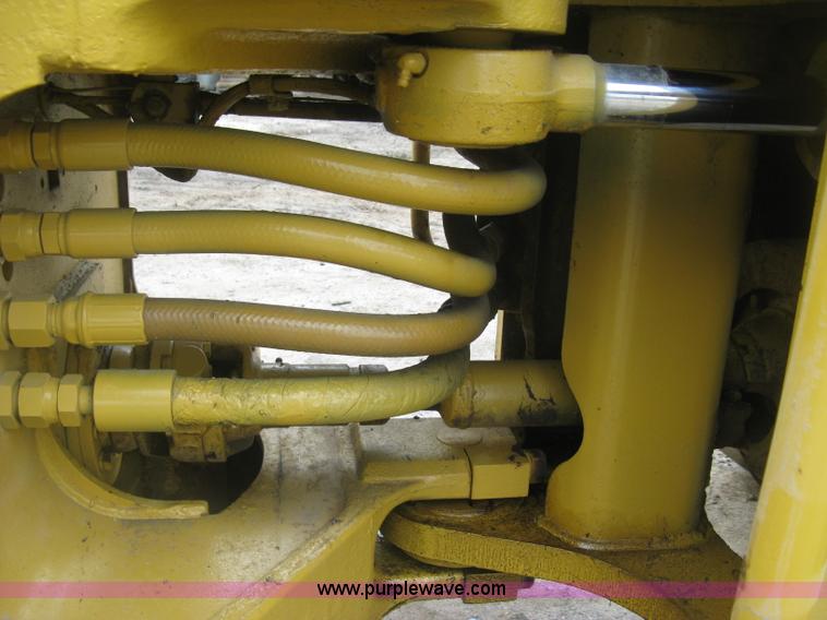 image for item K8696 1980 Caterpillar 910 wheel loader