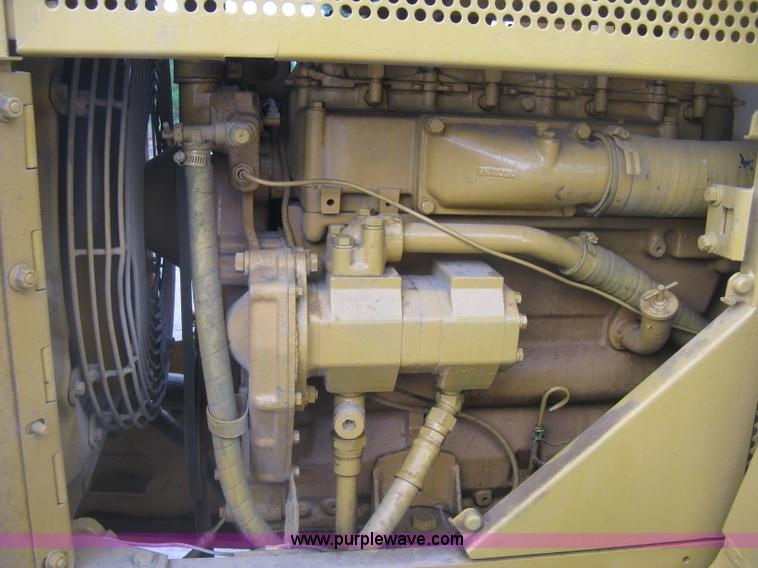 image for item K8696 1980 Caterpillar 910 wheel loader