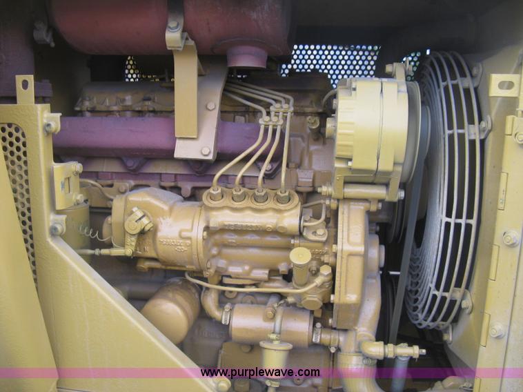 image for item K8696 1980 Caterpillar 910 wheel loader