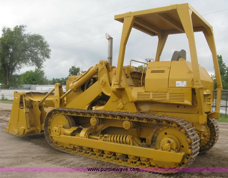 image for item K8697 Caterpillar 977L track loader