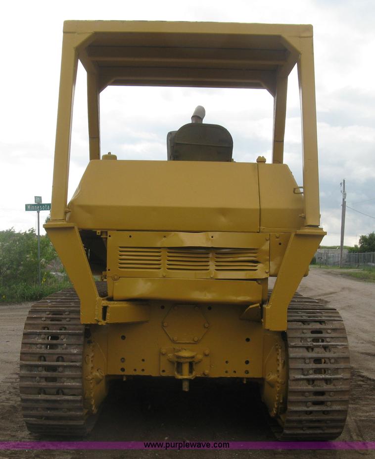 image for item K8697 Caterpillar 977L track loader
