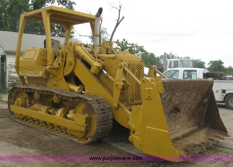 image for item K8697 Caterpillar 977L track loader