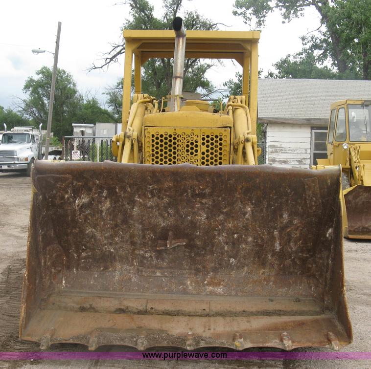 image for item K8697 Caterpillar 977L track loader