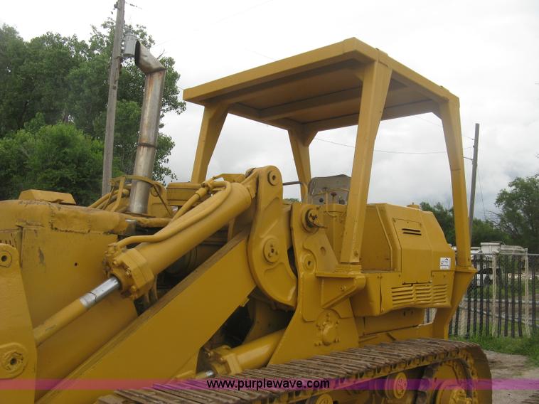 image for item K8697 Caterpillar 977L track loader