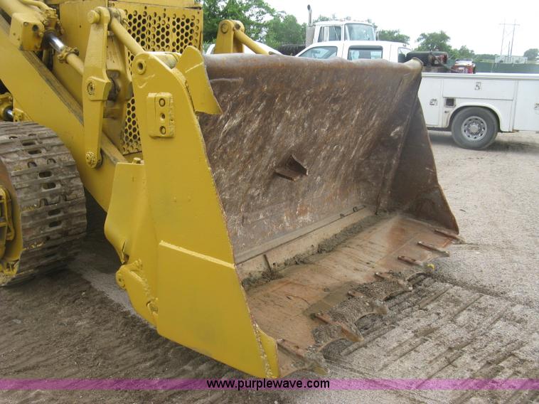 image for item K8697 Caterpillar 977L track loader