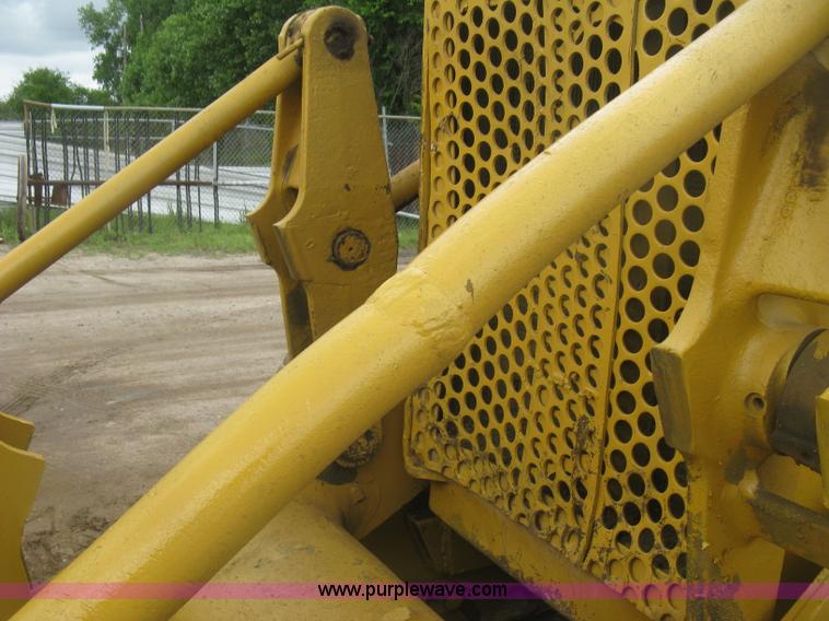 image for item K8697 Caterpillar 977L track loader
