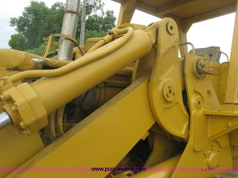 image for item K8697 Caterpillar 977L track loader