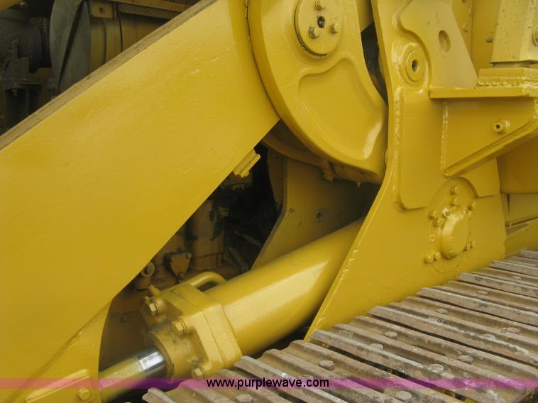 image for item K8697 Caterpillar 977L track loader
