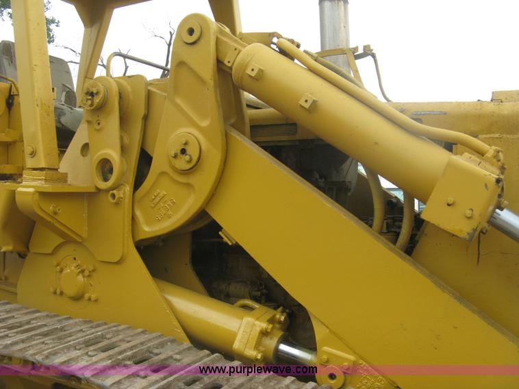 image for item K8697 Caterpillar 977L track loader