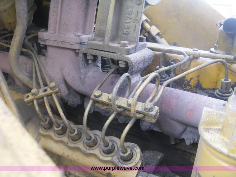 image for item K8697 Caterpillar 977L track loader