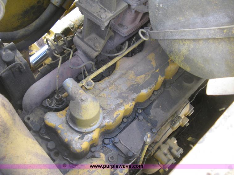 image for item K8697 Caterpillar 977L track loader