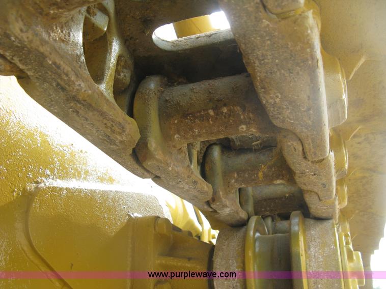 image for item K8697 Caterpillar 977L track loader