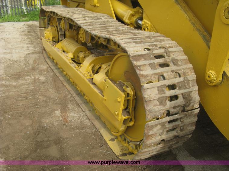 image for item K8697 Caterpillar 977L track loader
