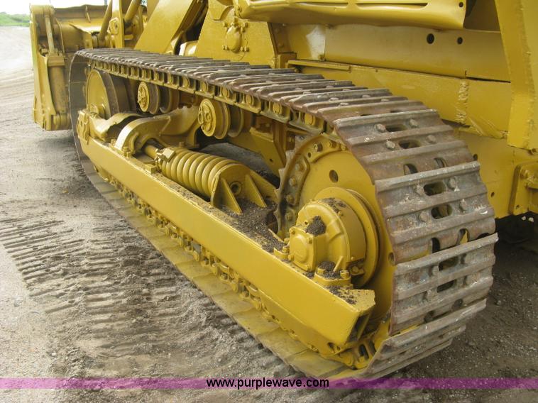 image for item K8697 Caterpillar 977L track loader