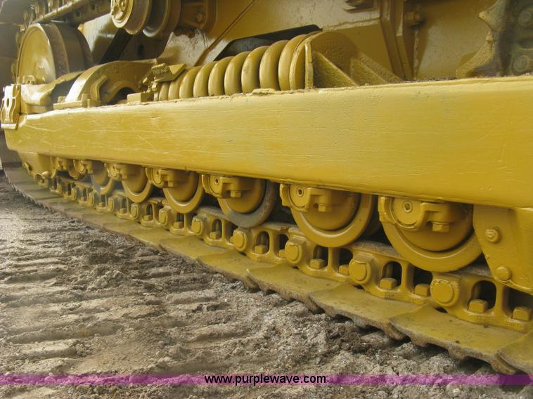image for item K8697 Caterpillar 977L track loader