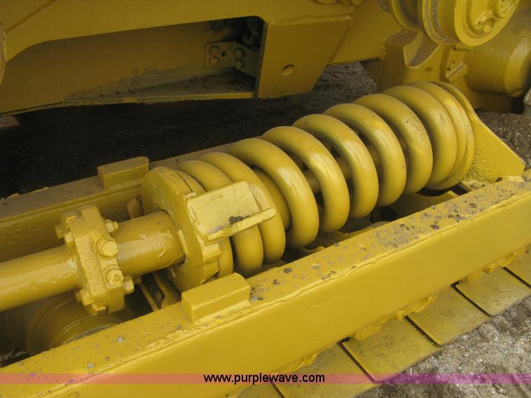 image for item K8697 Caterpillar 977L track loader