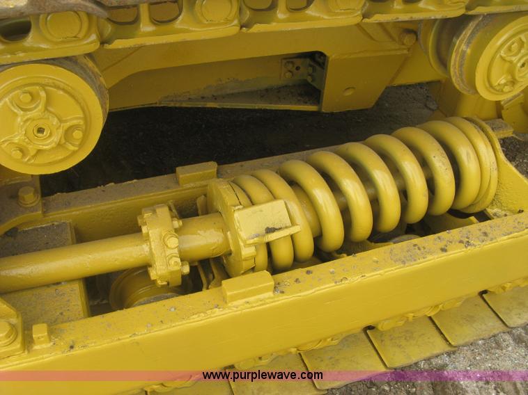 image for item K8697 Caterpillar 977L track loader