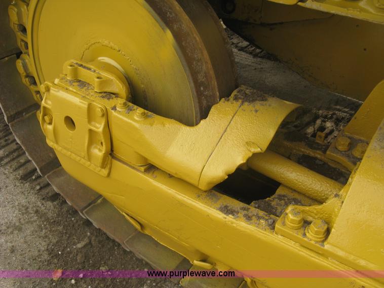 image for item K8697 Caterpillar 977L track loader