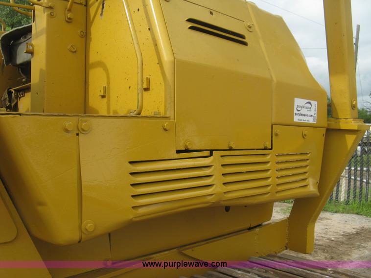 image for item K8697 Caterpillar 977L track loader