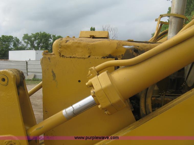 image for item K8697 Caterpillar 977L track loader