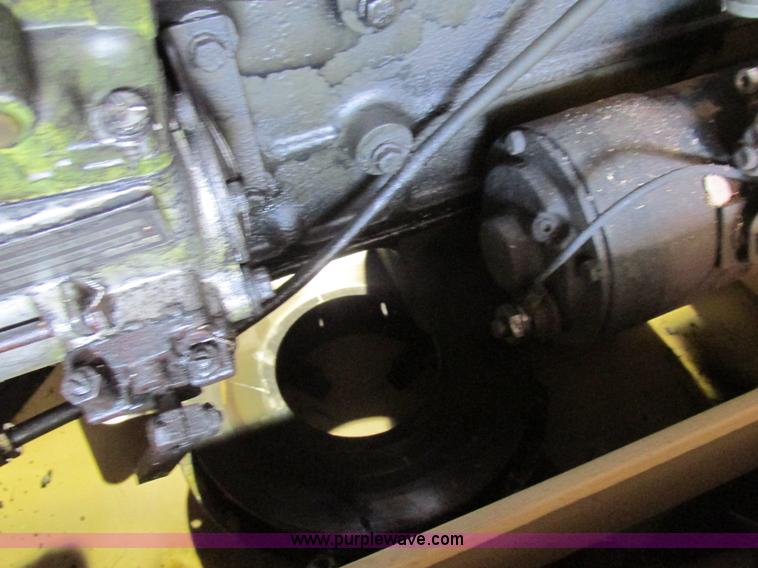 image for item Z9610 Continental LDS465-1A six cylinder diesel engine