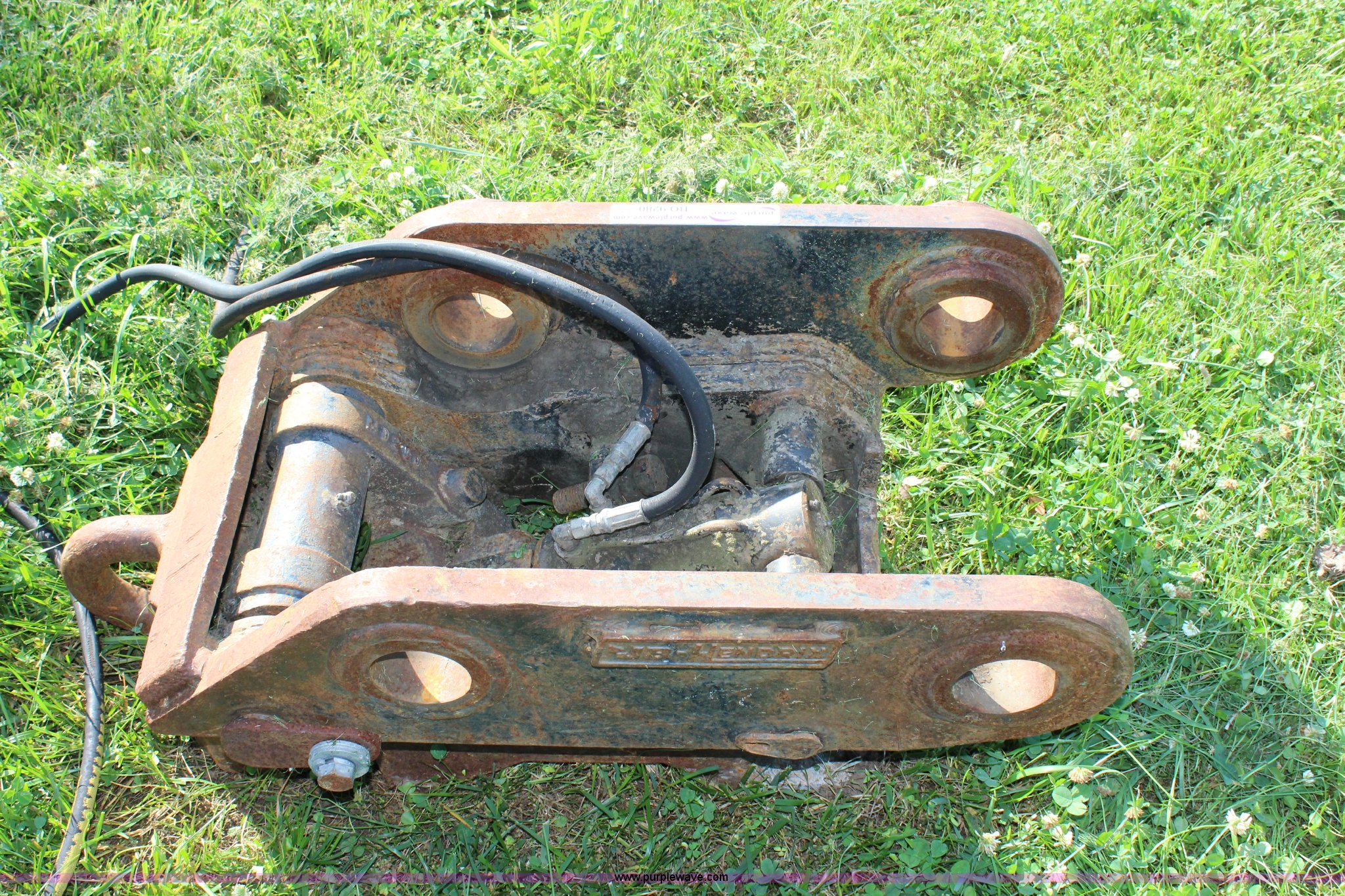 Jb Hendrix excavator hydraulic quick coupler in Agency, MO Item