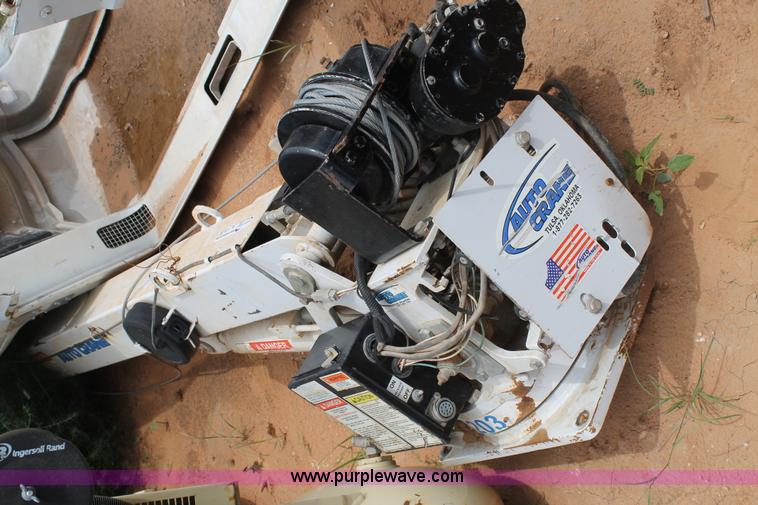 image for item BJ9476 Auto Crane service crane