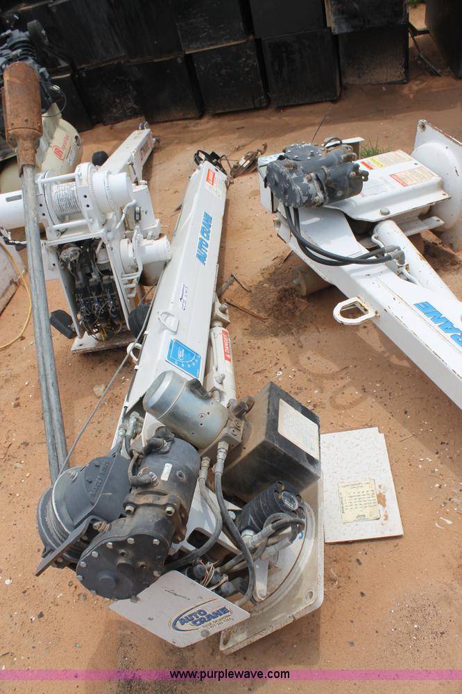 image for item BJ9481 Auto Crane service crane