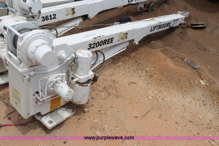 image for item BJ9485 Liftmoore 3200REE service crane