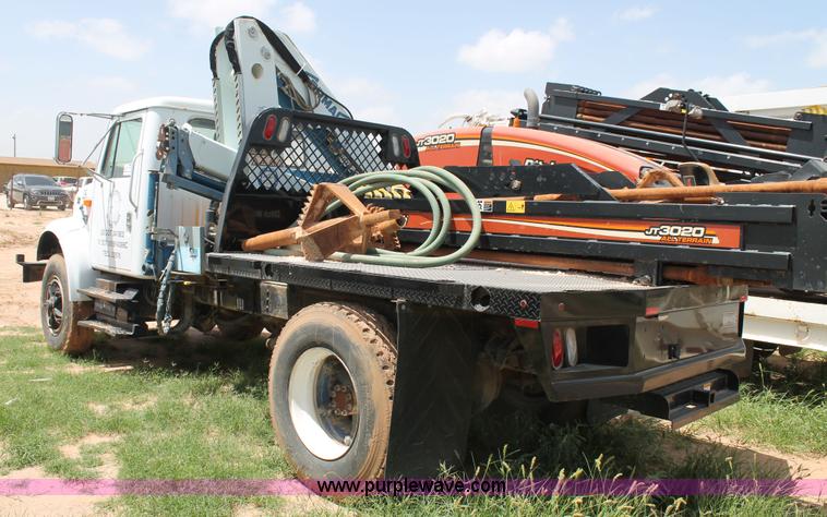 image for item L4262 1994 International 4900 crane truck