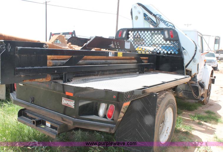 image for item L4262 1994 International 4900 crane truck