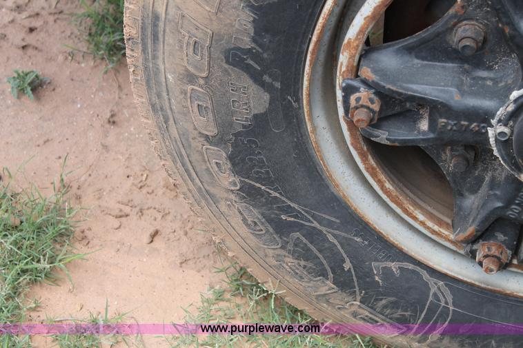 image for item L4262 1994 International 4900 crane truck