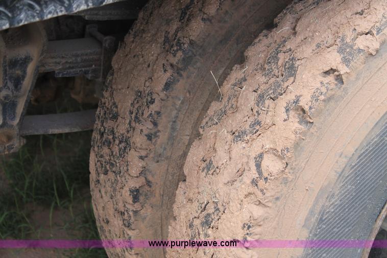 image for item L4262 1994 International 4900 crane truck