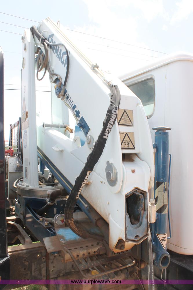 image for item L4262 1994 International 4900 crane truck