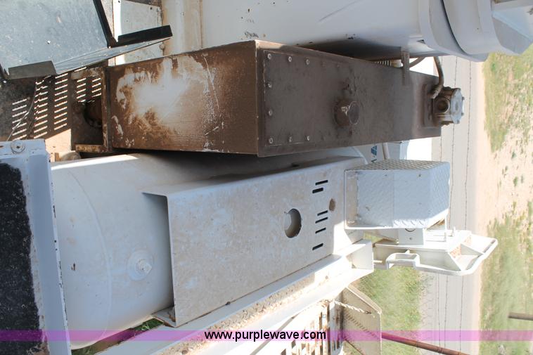 image for item L4264 2000 Chevrolet C8500 digger derrick truck