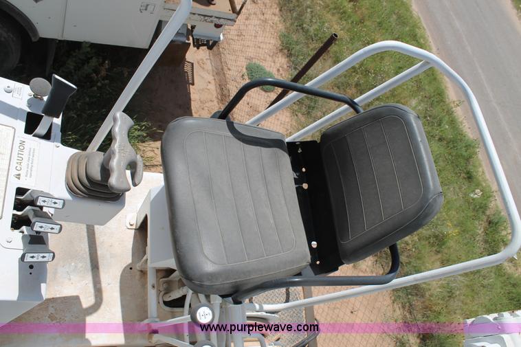 image for item L4264 2000 Chevrolet C8500 digger derrick truck