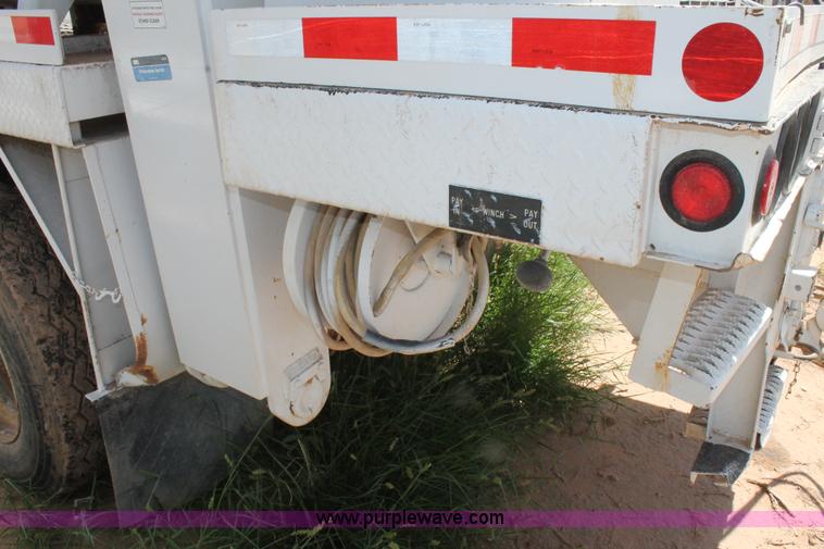 image for item L4264 2000 Chevrolet C8500 digger derrick truck