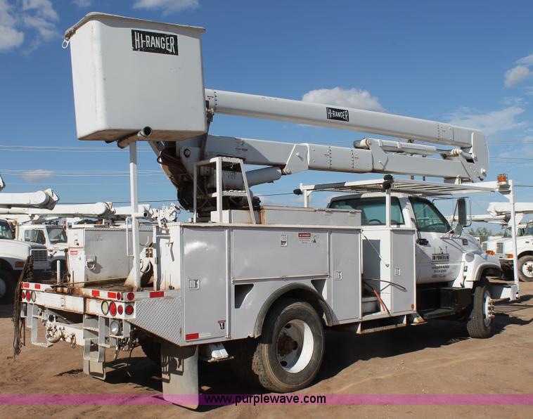 image for item L4270 2000 GMC C7500 bucket truck