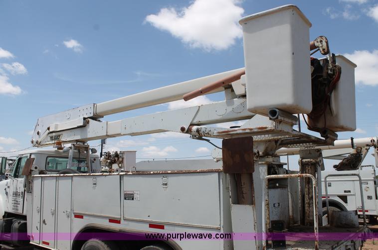 image for item L4271 1987 International F2554 bucket truck